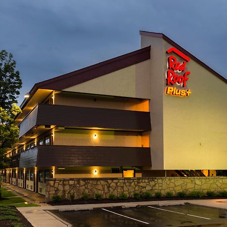 Red Roof Inn Plus+ Chicago - Willowbrook Exterior photo