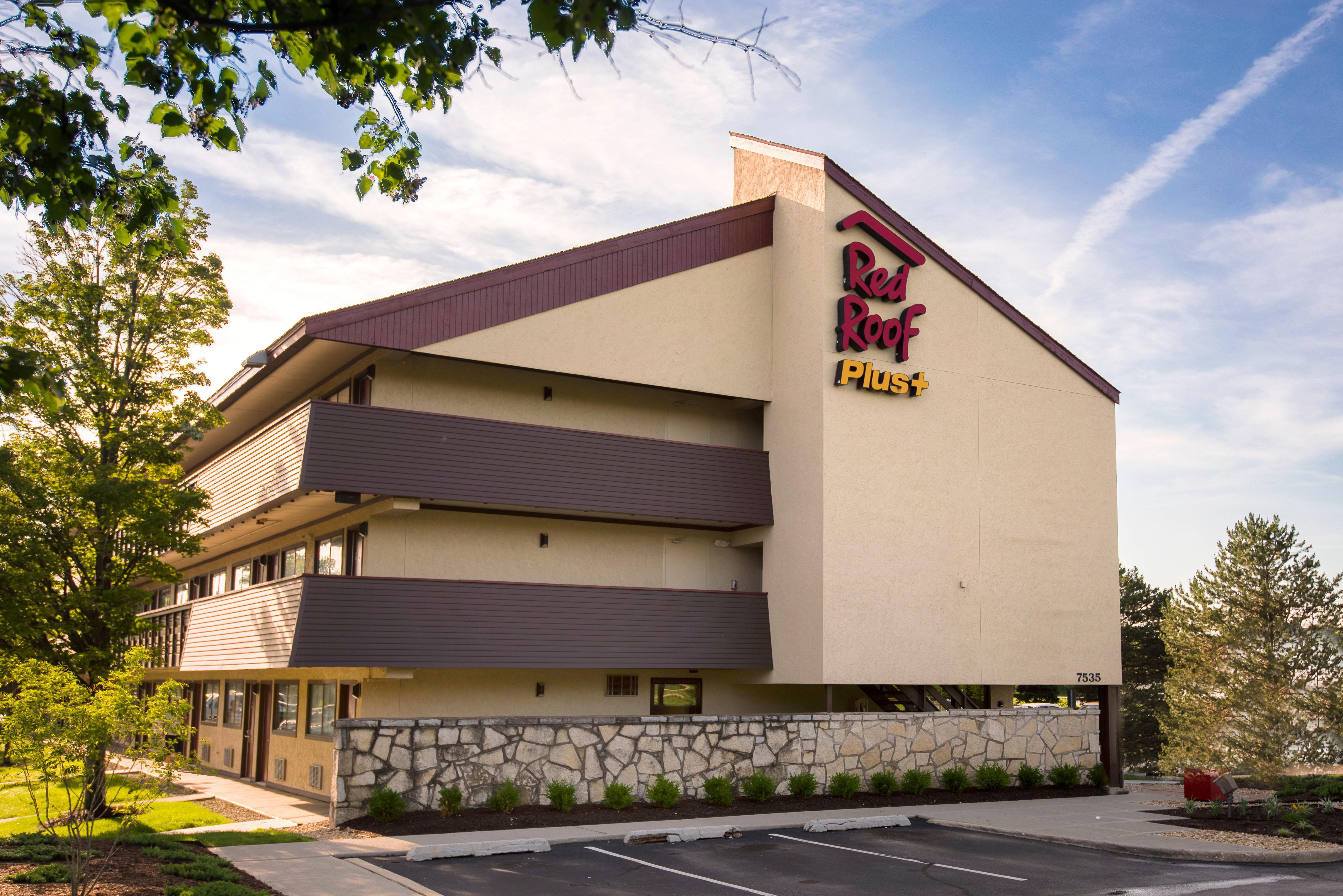 Red Roof Inn Plus+ Chicago - Willowbrook Exterior photo