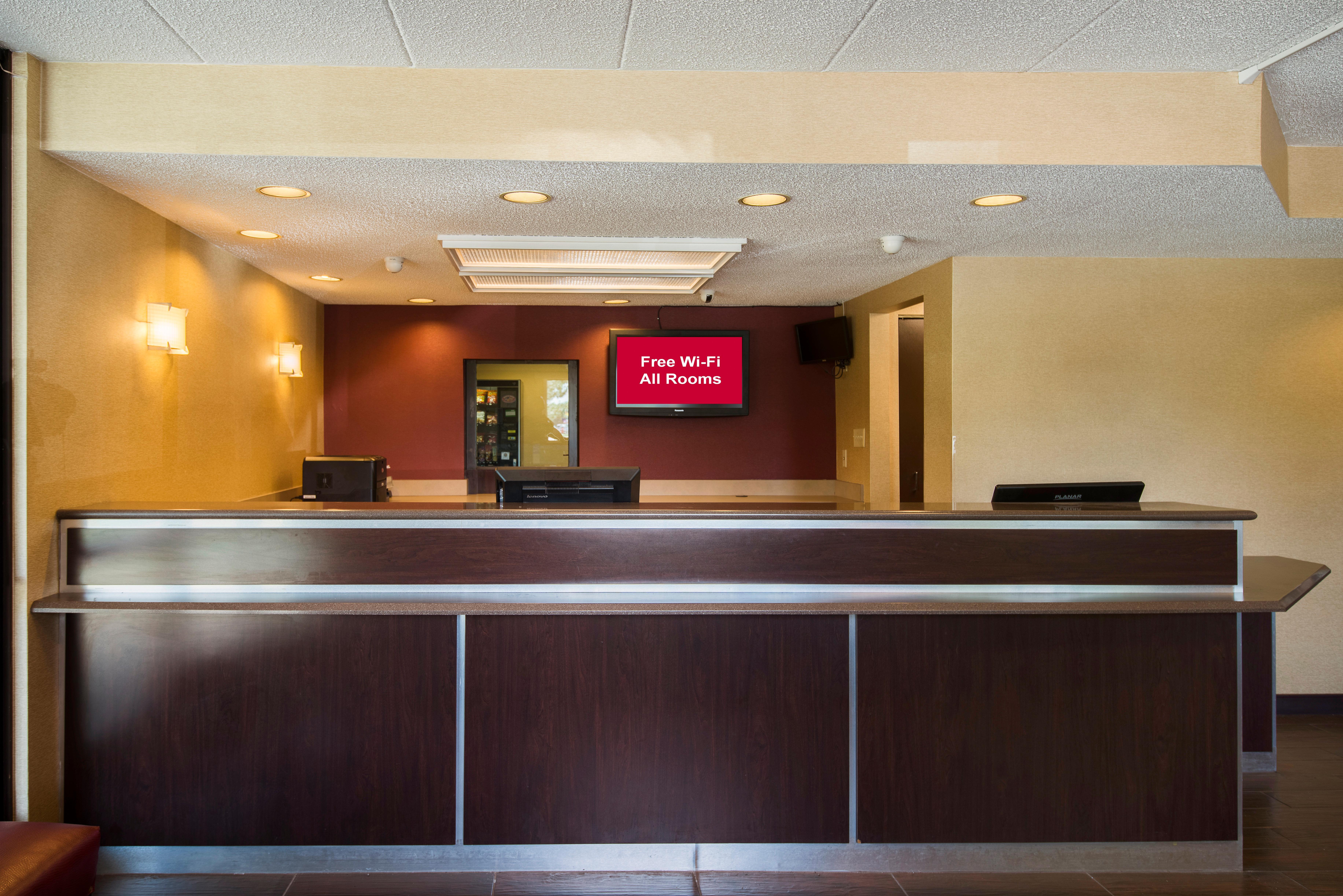 Red Roof Inn Plus+ Chicago - Willowbrook Exterior photo